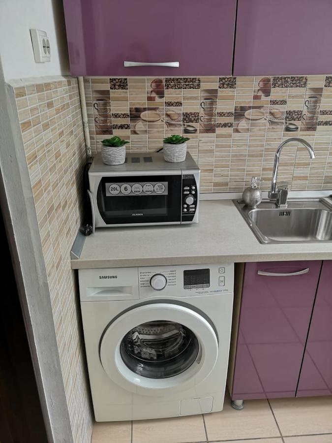 Apartament Deea Apartament Krajowa Zewnętrze zdjęcie