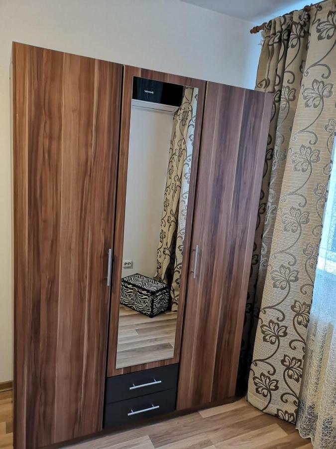 Apartament Deea Apartament Krajowa Zewnętrze zdjęcie